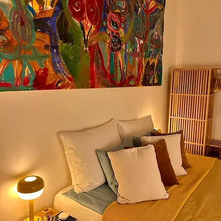 Balcony & King Size Bed Apartamento