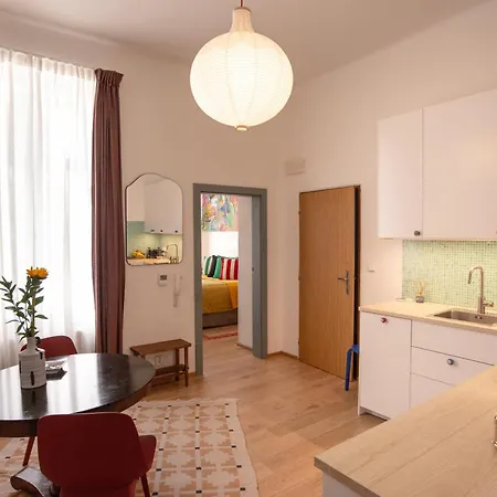 Daire Balcony & King Size Bed